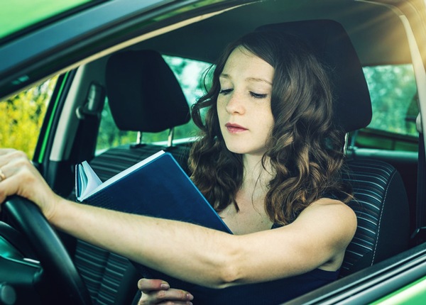 Distracted Driving - Reading Behind The Wheel