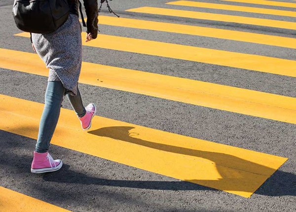 Right of Way Rules at Pedestrians Crosswalks